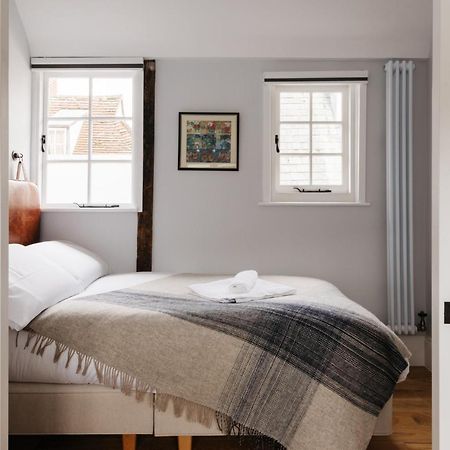 Jesticos, Perfectly Wonderful Central , 1 Parking Included Canterbury Exteriér fotografie